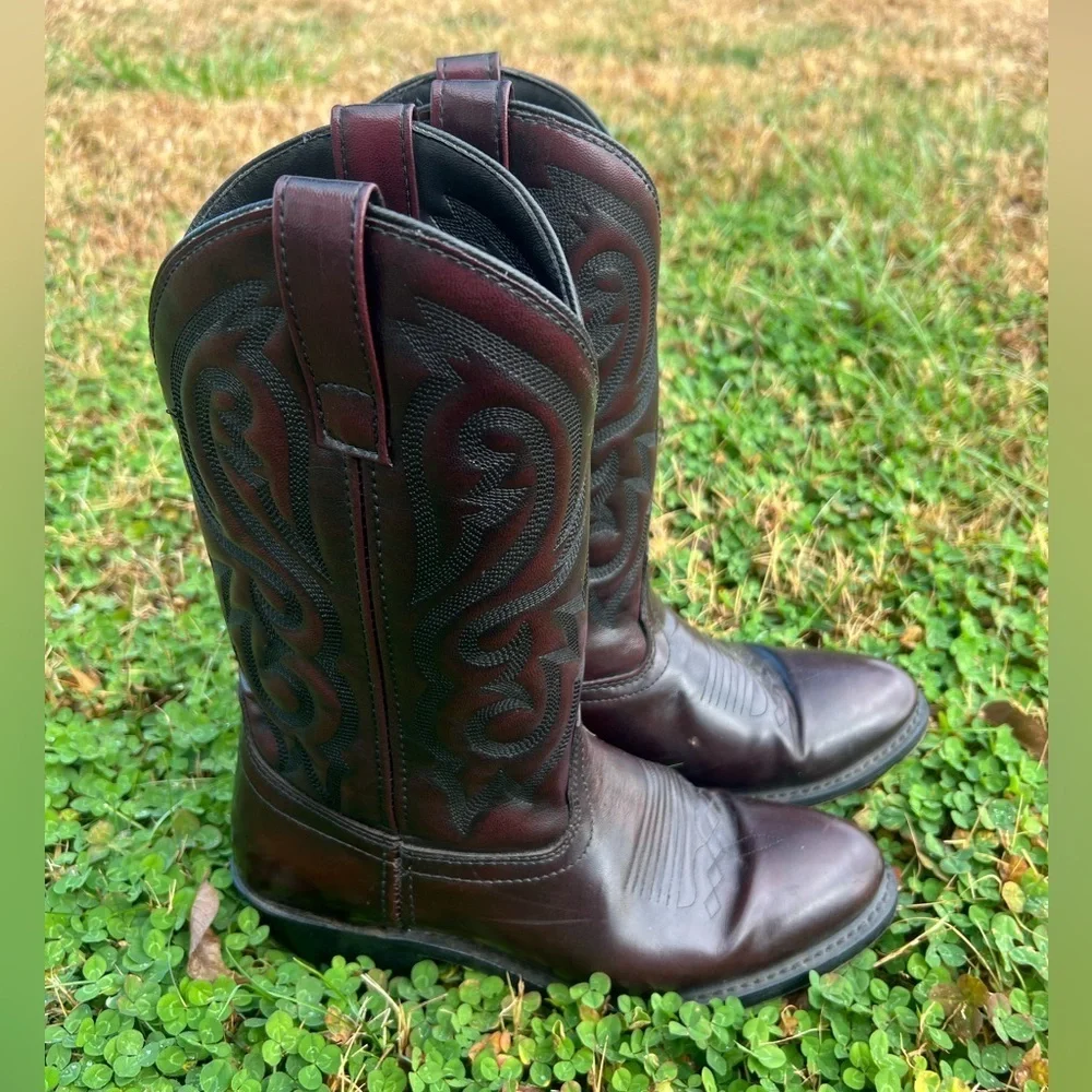 Cody James Men’s Black Cherry Round Toe Sturdy Shiny Western Cowboy Boots 8.5D